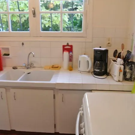 Two-bedroom House With Garden בית נופש סנגווינה