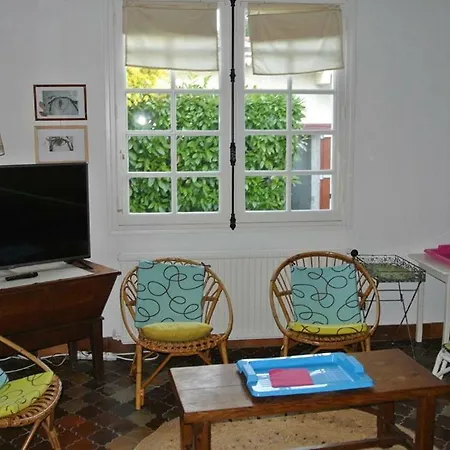 בית נופש Two-bedroom House With Garden סנגווינה